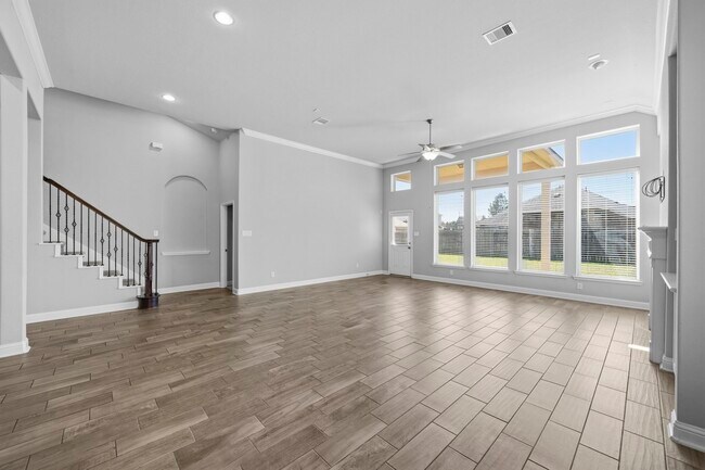 Building Photo - 18611 Navarro Branch Dr