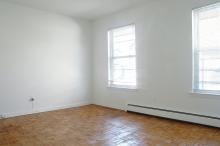 Bright Bedroom - 54 High St