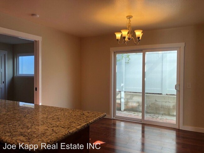 Foto del edificio - 5 br, 3 bath House - 8502 Idyllwild Street