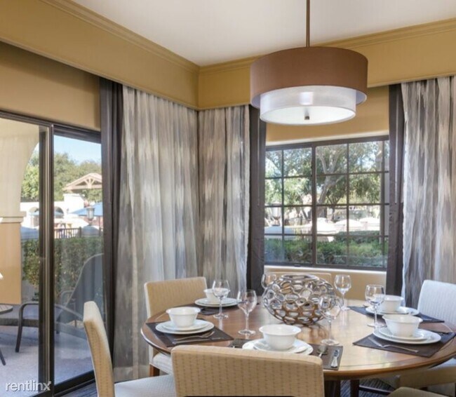 Foto del edificio - Studio, 1 bath Condo - 6808 S. 32nd Street