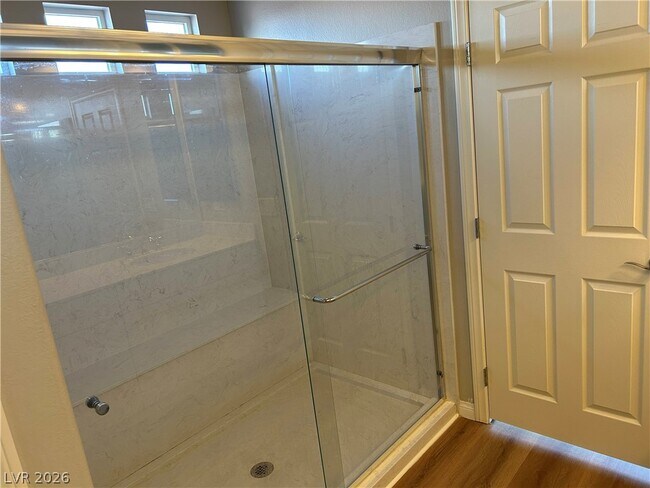 Foto del edificio - 6394 Jackson Spring Rd