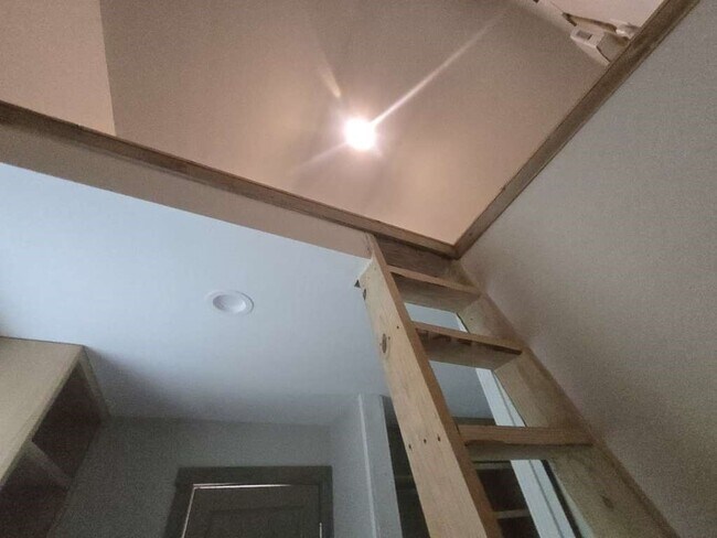 Foto del edificio - 667 Miller Dr