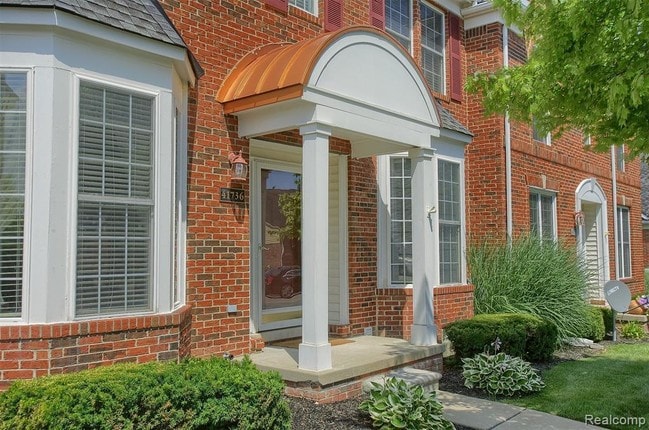 Building Photo - 41736 Brownstone Dr