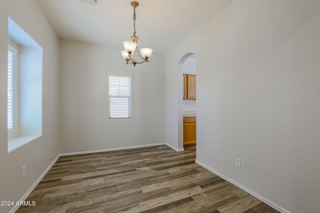Building Photo - 481 N Citrus Ln
