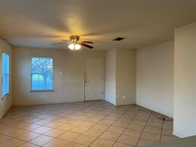 Building Photo - 289 Spring Branch Loop