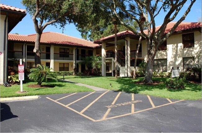 Foto del edificio - 2006 Hammock Pine Blvd