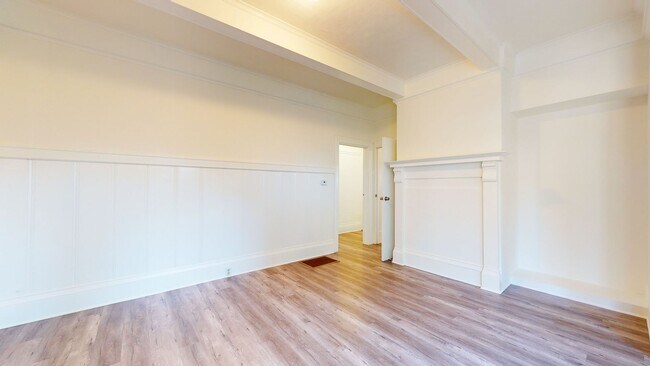 Building Photo - 1446 1st Ave