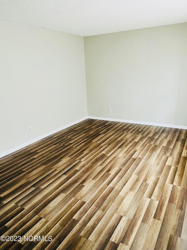 Building Photo - 1105 Brownlea Dr