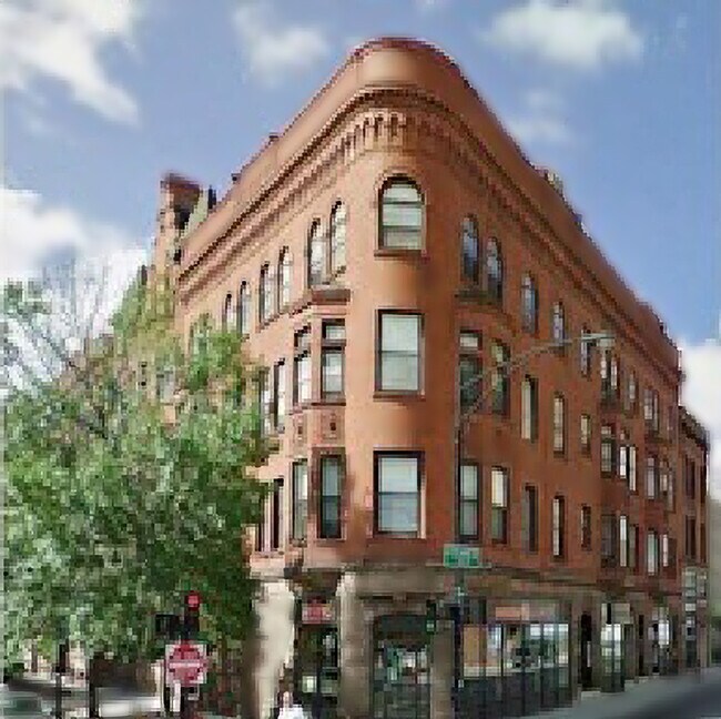 Building Photo - 2306 N Clark St