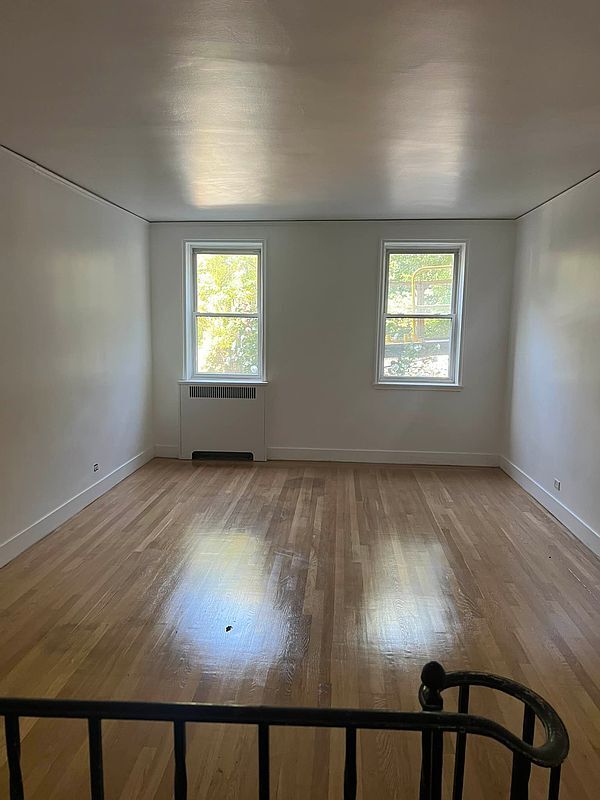 Foto del edificio - 3810 Greystone Ave