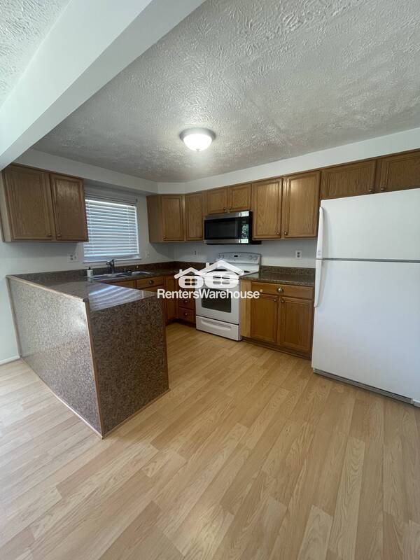 Foto del edificio - 919 Richwood Ct