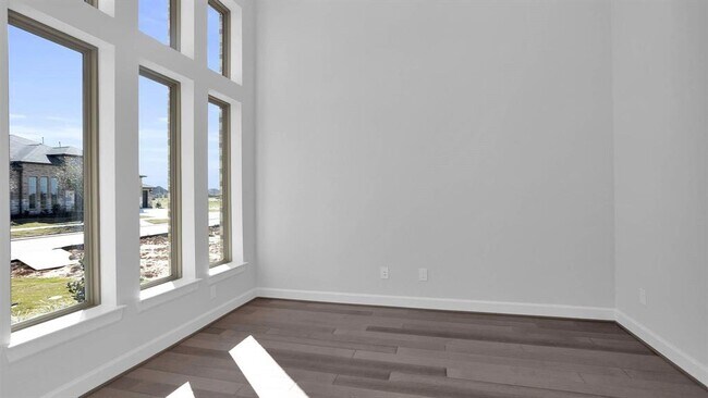 Building Photo - 6802 Mirabeau Ln