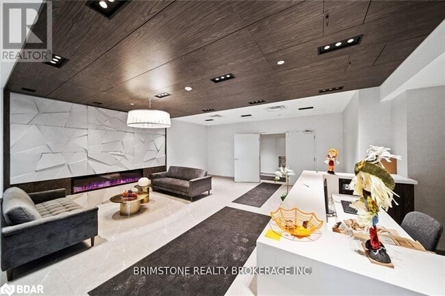 Building Photo - 58 Lakeside Ter