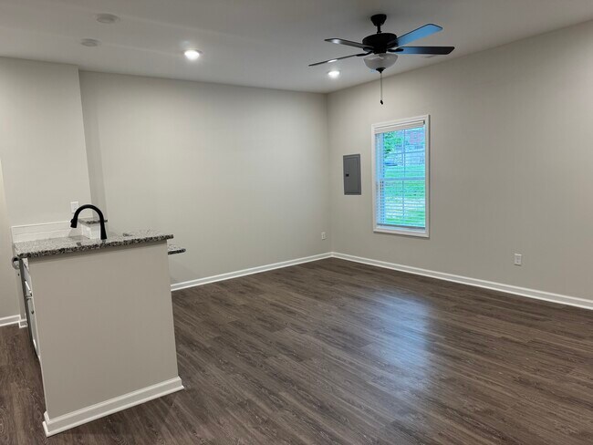 Foto del edificio - 205 Cherry Way