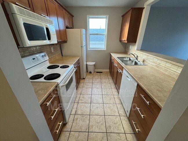 Photo du bâtiment - 1522 Walsh St E
