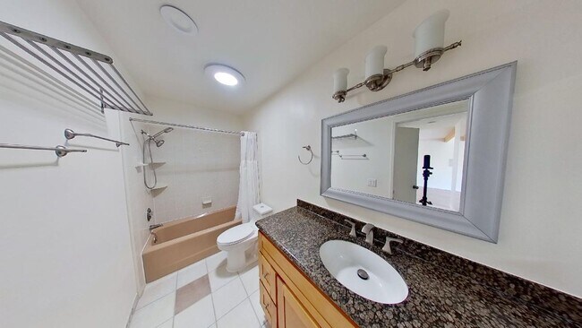 Building Photo - One Bedroom One Bath La Goleta Condo - Clo...