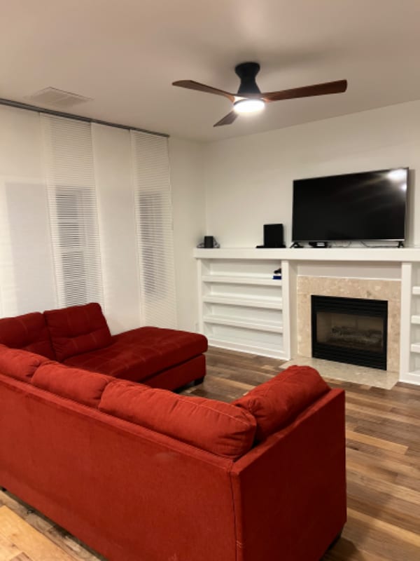 Foto del edificio - 7140 Stone Throw Way