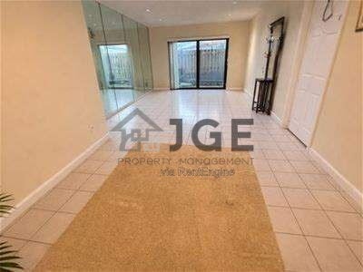 Building Photo - 10641 SW 113th Pl