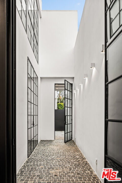 Foto del edificio - 1346 Abbot Kinney Blvd
