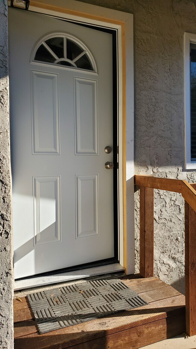 Front entrance - 6032 Rye Way