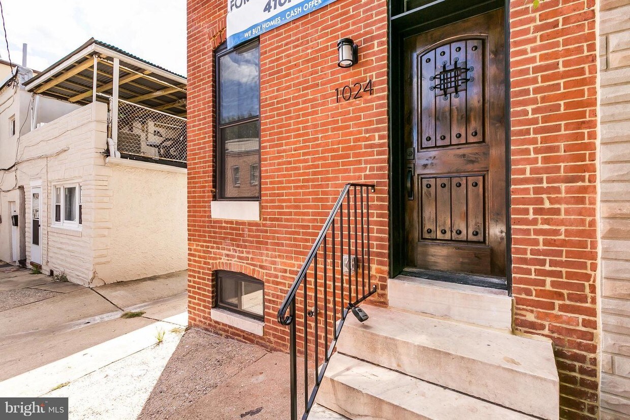 Primary Photo - 1024 S Bouldin St