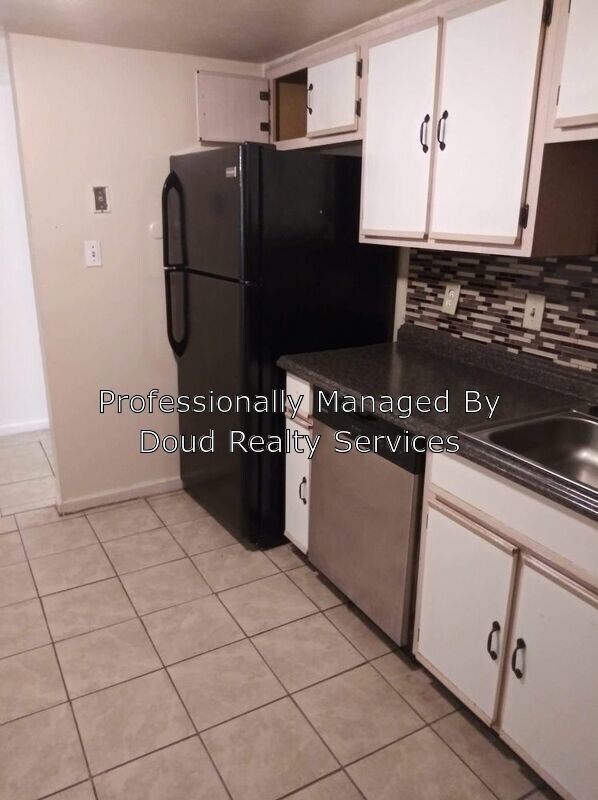 Foto del edificio - 2802 Sunrise Ave