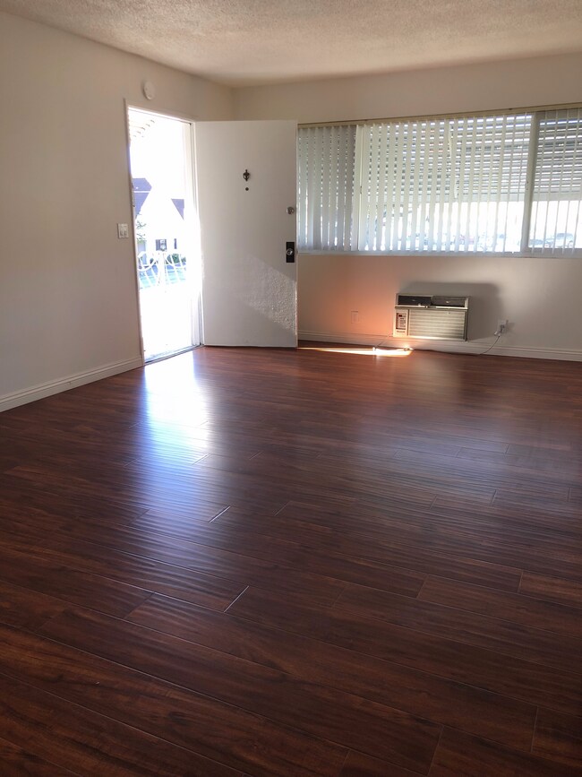 Foto del edificio - 2842 Nina St
