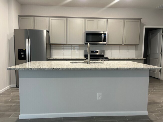 Foto del edificio - BRAND NEW 3BED/2BATH IN MARICOPA