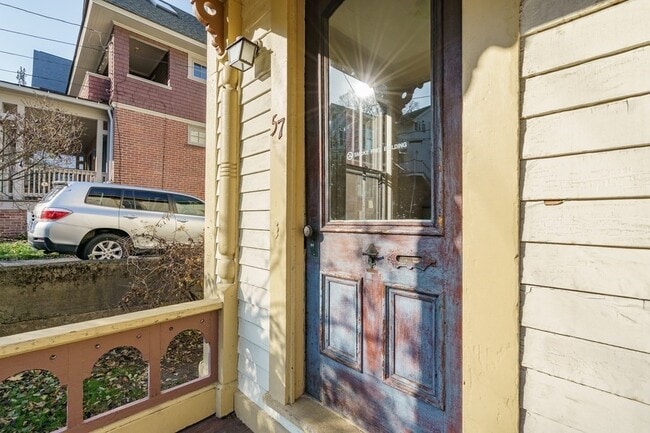 Building Photo - 57 Summer St