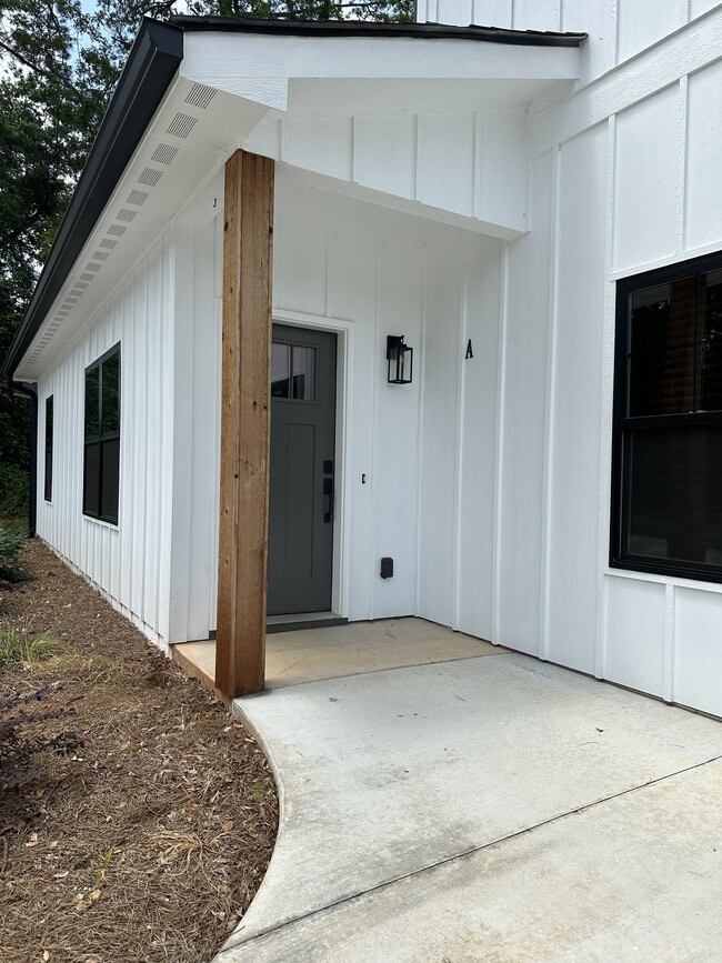 Foto del edificio - 249 N Carter St