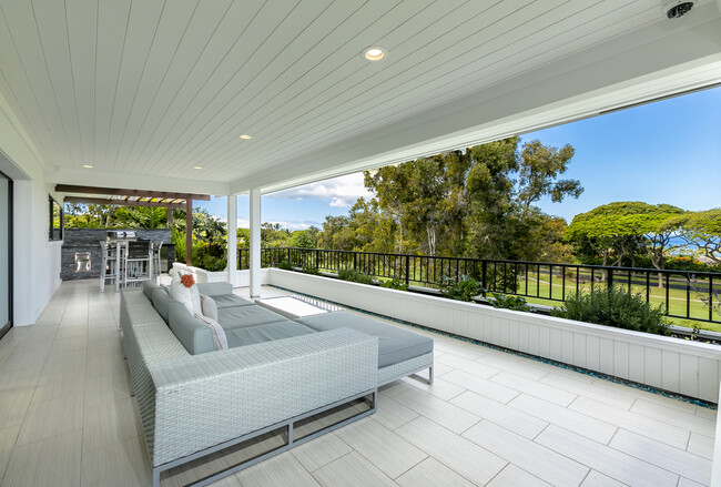 Building Photo - 70 Hale Hookipa Way