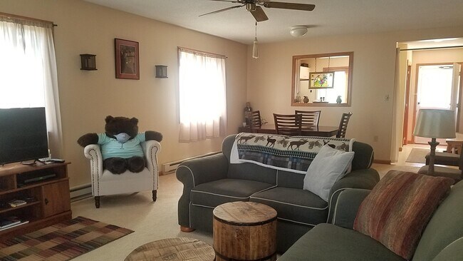 Foto del edificio - 17 Purple Finch Rd