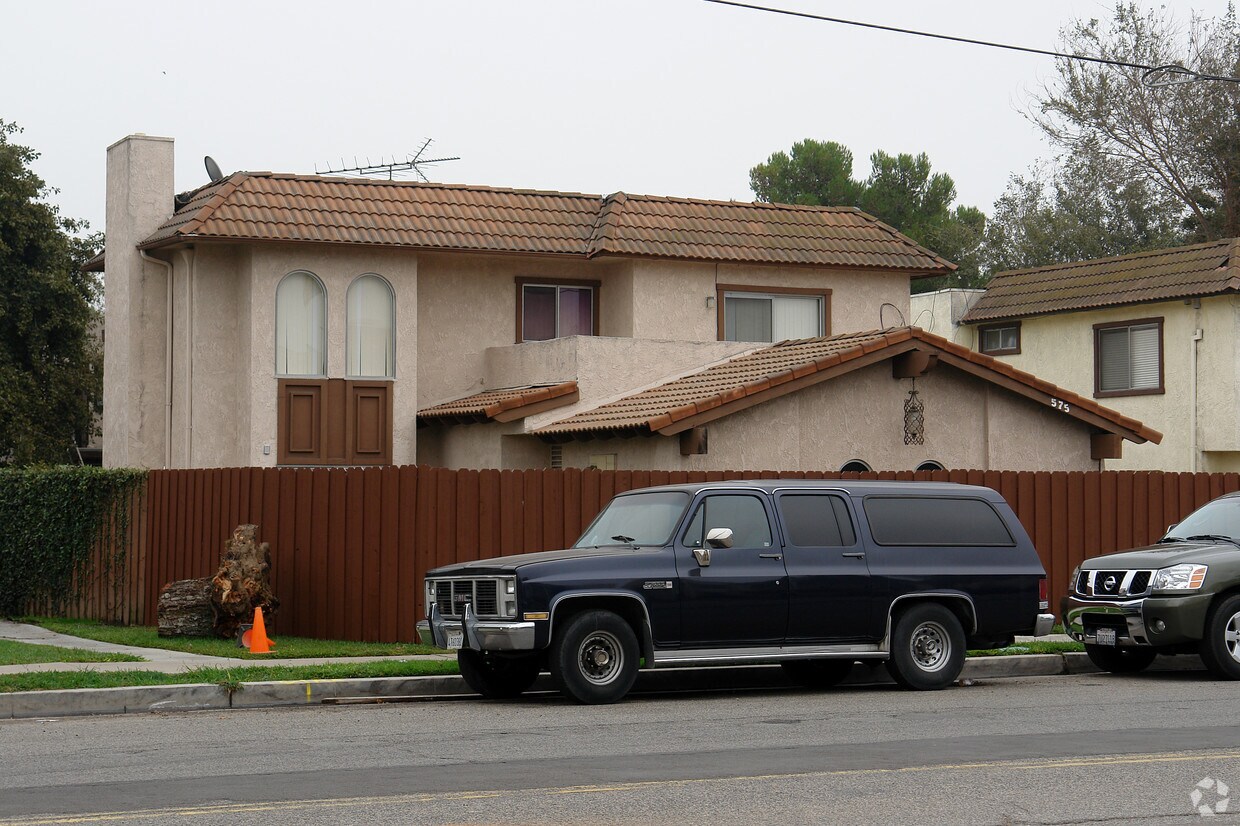 Foto del edificio - 575 S Parker St