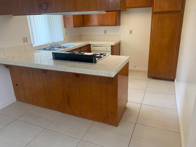 Foto del edificio - 300 W Norwood Pl
