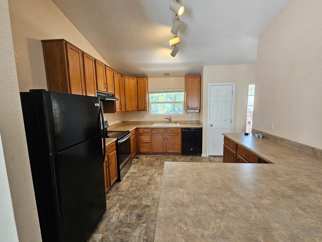 Photo - 5723 Prairie Cir (Longmont, CO)