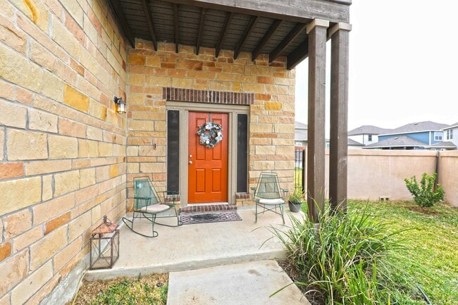Building Photo - 303 Rockpile Creek Ln