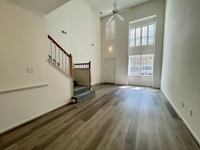 Foto del edificio - 1504 Sawgrass Ln