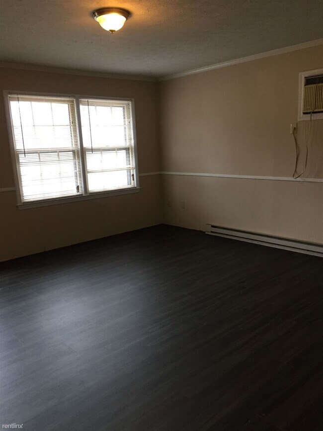 Building Photo - 1148 Crewdson Dr