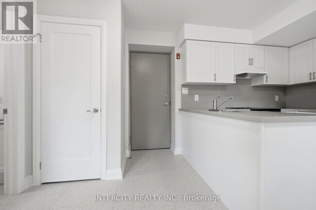 Photo du bâtiment - 91 Wentworth St S