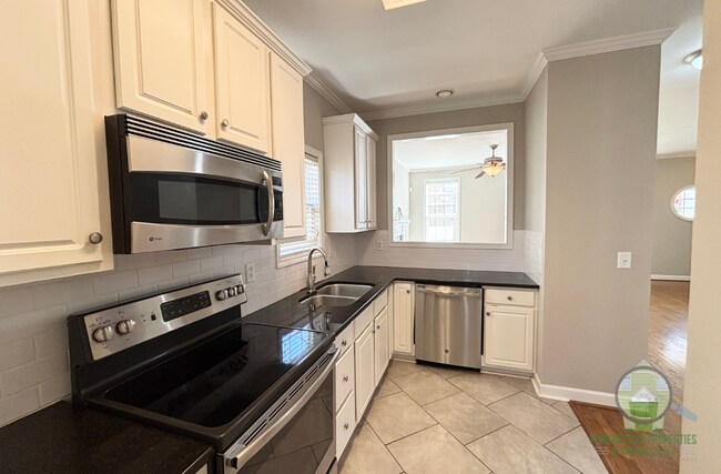 Foto del edificio - 203 Ridgecrest Dr