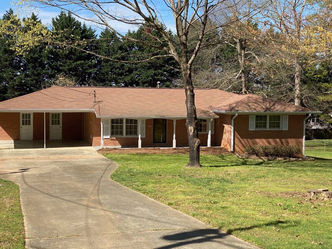 Primary Photo - NEW PRICE - Lovely, Brick Ranch near Historic Duluth!