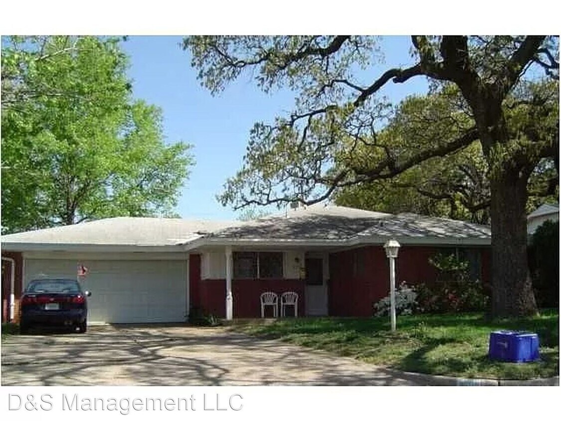 3 br, 1.5 bath House 7817 NW 5th House Rental in Okc, OK