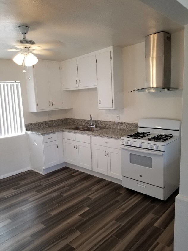 Foto principal - 1032 W Bishop St