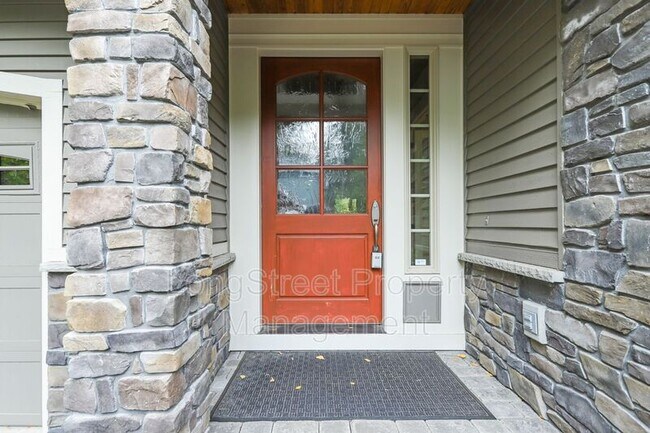 Building Photo - 17594 Shepherds Court