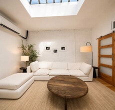 Building Photo - 354 Bowery-SI ID1035017P