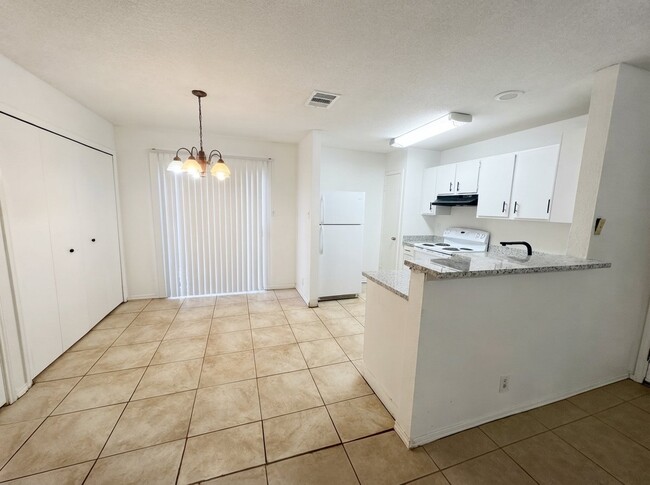 Building Photo - 8869 Meadow Range St