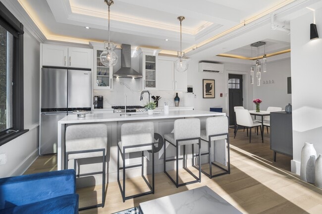 Penthouse Kitchen - Gorgeous Apartments