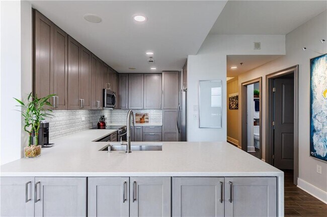 Building Photo - 285 Centennial Olympic Park Dr NW