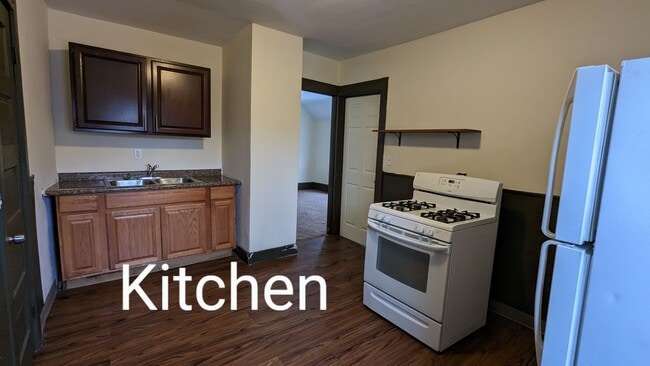 Building Photo - 2146 W 81st St