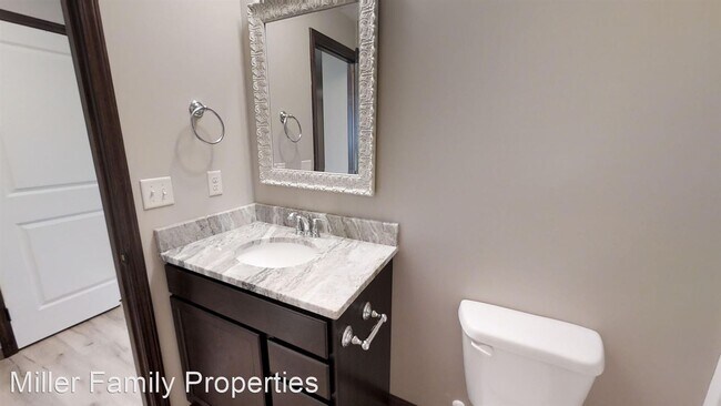 Building Photo - 4 br, 3.5 bath House - 743 Deer Haven